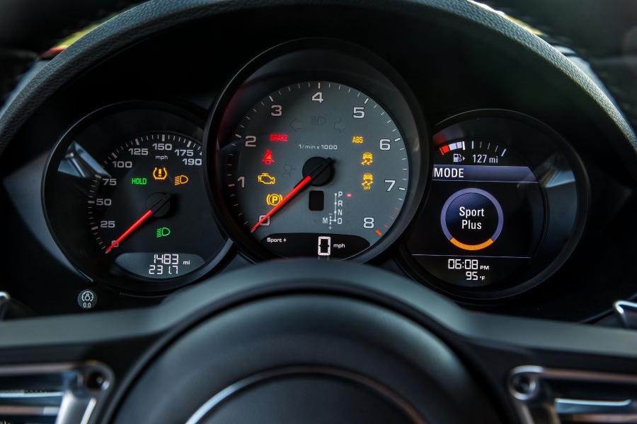 Панель приборов Porsche 718 Cayman S 2016 года  (NA) (фото 5 из 36)